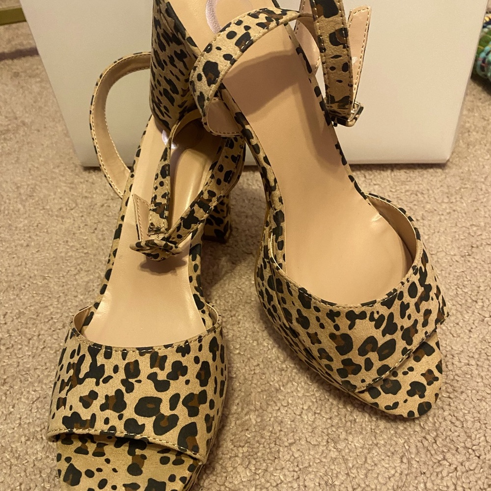 💢Brand New💢.. Women Heels